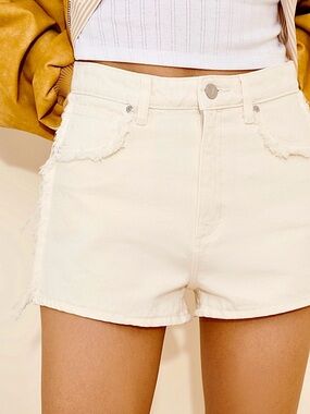 Urban Outfitters Abrand Keke High-Rise Relaxed Fray Denim Shorts in Washed White